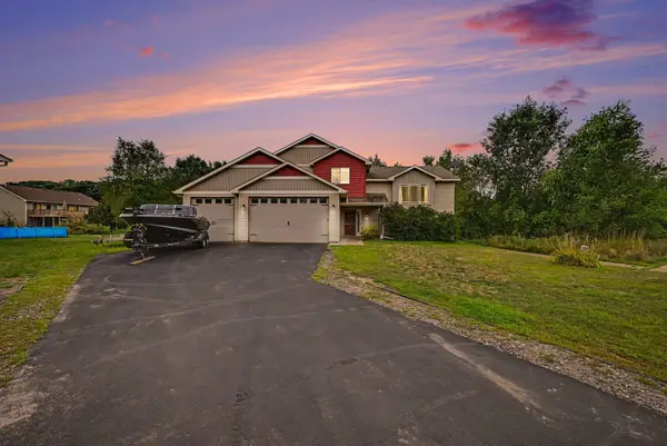 820 Kelly Street, Circle Pines, MN 55014