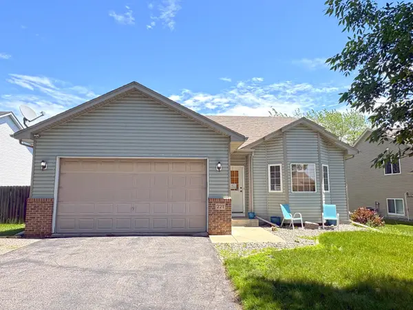 221 Florence Avenue S, Annandale, MN 55302