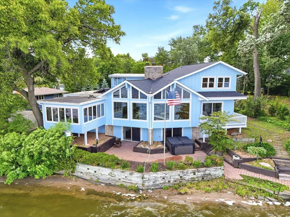 737 Carla Lane, Saint Paul, MN 55109 - #1