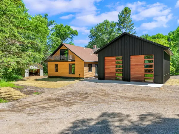 48410 Squaw Point Trl, Perham, MN 56573