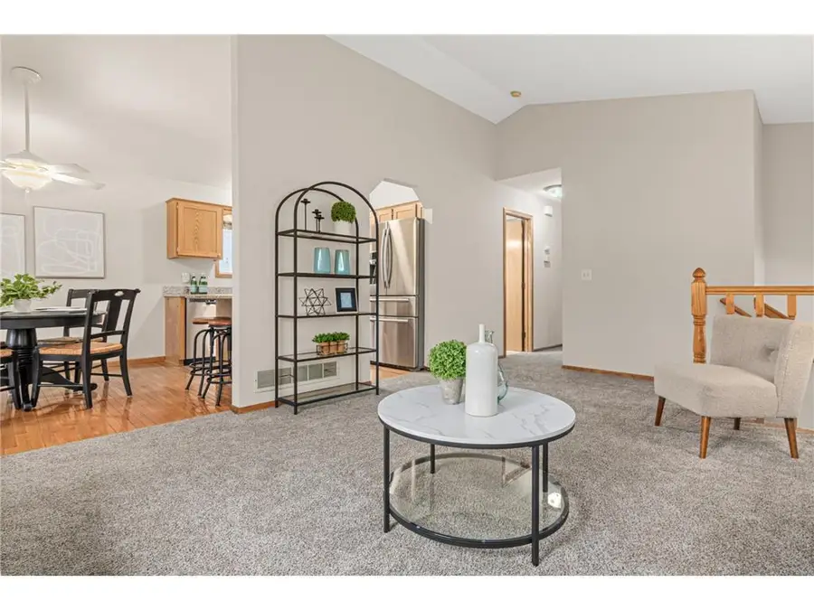 8001 Jeffery Avenue S, Cottage Grove, MN 55016 - #2
