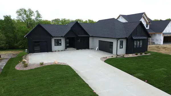 3341 Bella Terra Road Ne, Rochester, MN 55906