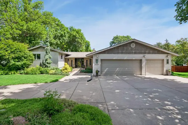 6030 Manchester Drive, Minneapolis, MN 55422