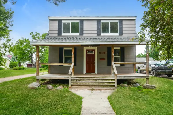 212 Wood Street S, Mora, MN 55051