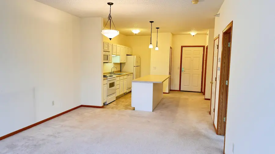 1776 Maryland Avenue E #204, Saint Paul, MN 55106 - #3