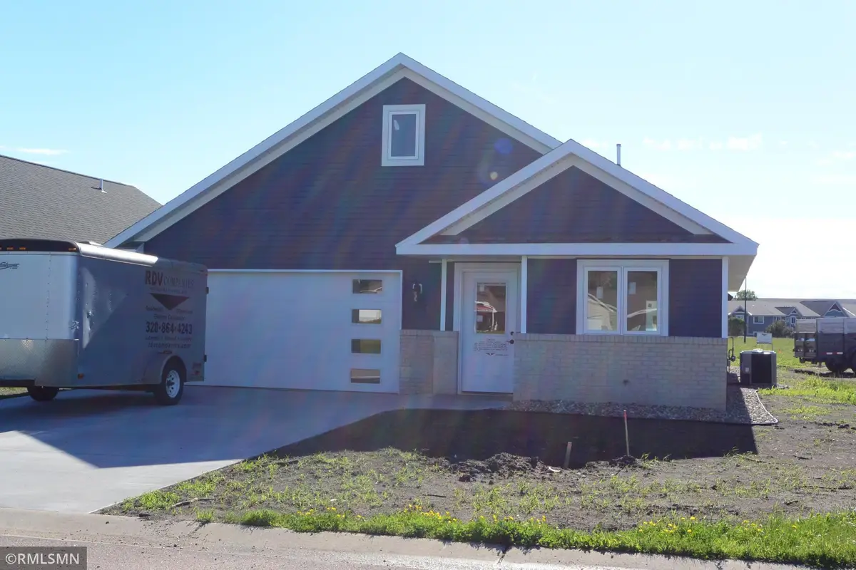 1506 Elsie Drive N, Glencoe, MN 55336 - #1