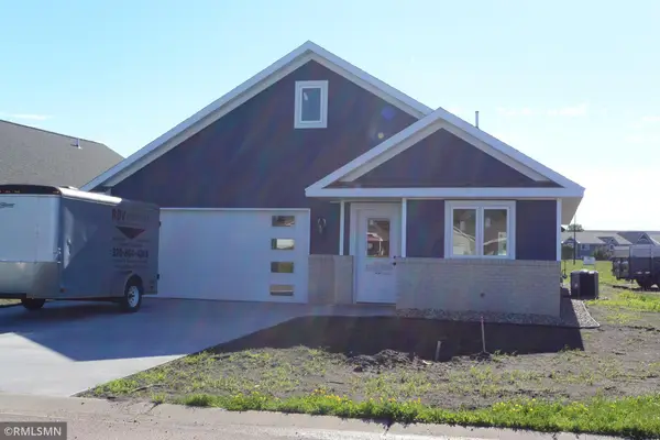 1506 Elsie Drive N, Glencoe, MN 55336