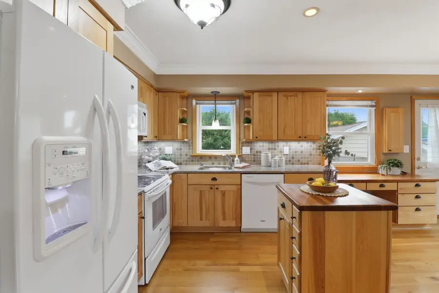 9306 Oakland Avenue S, Minneapolis, MN 55420 - #2