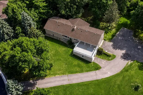 8750 Queensland Lane N, Maple Grove, MN 55311