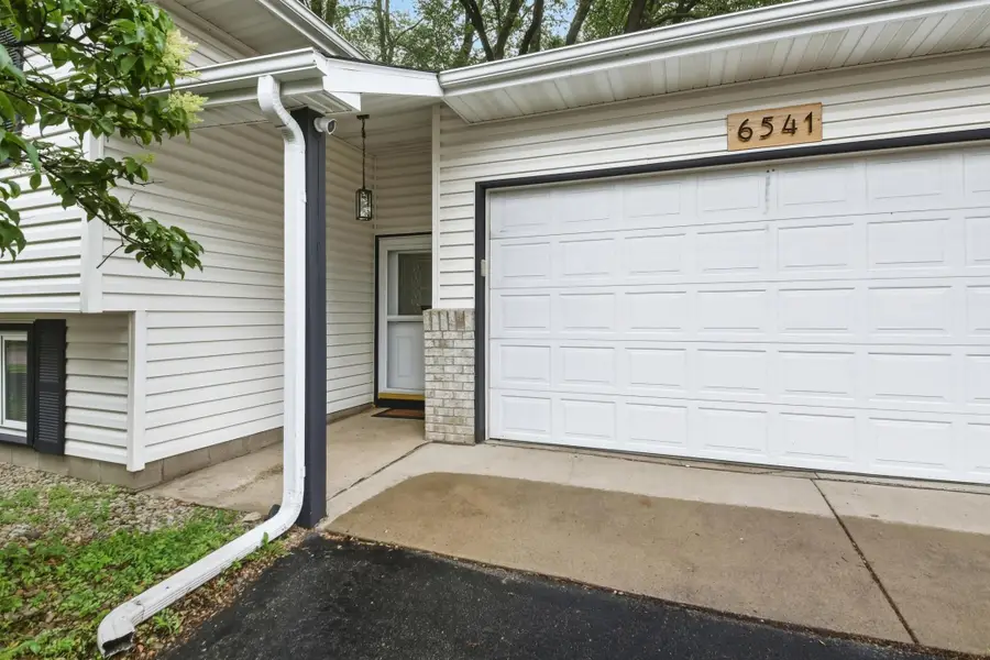 6541 134th Street W, Apple Valley, MN 55124 - #3