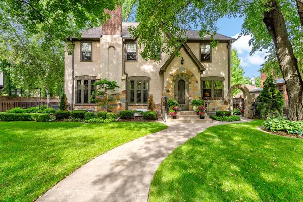 4504 Moorland Avenue, Minneapolis, MN 55424