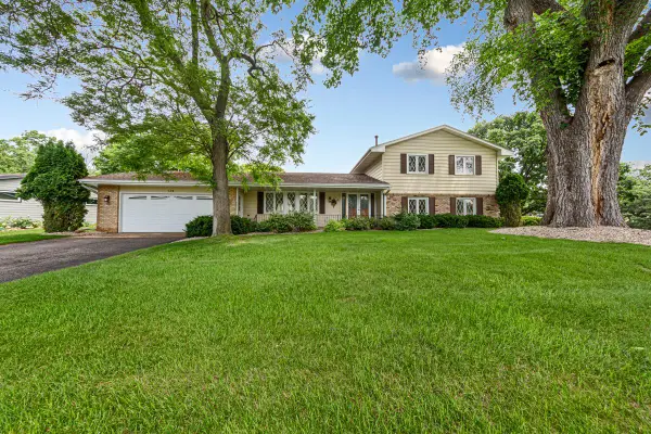 174 Spring Valley Drive, Bloomington, MN 55420