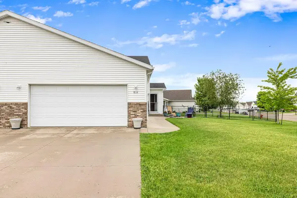 816 Woodbridge Circle, Dilworth, MN 56529