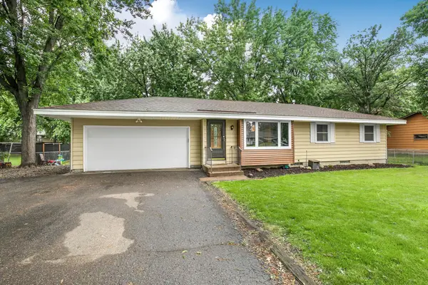 10136 Dogwood Street Nw, Minneapolis, MN 55448