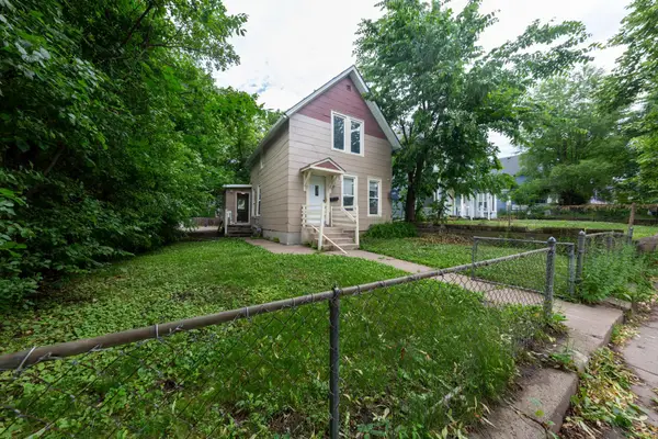 955 Wilson Avenue, Saint Paul, MN 55106
