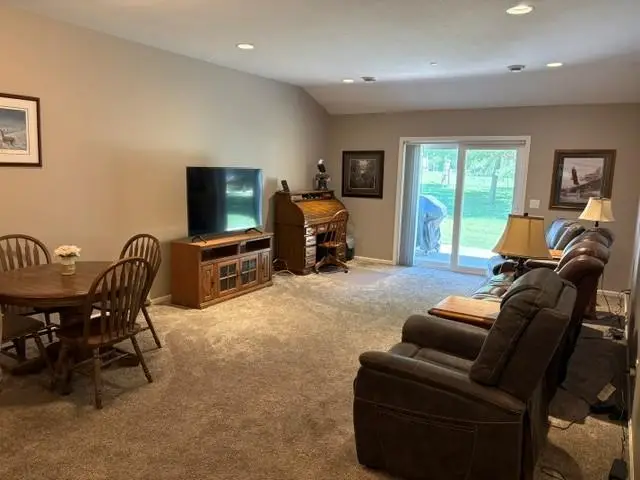 1827 Scenic Heights Court Sw, Hutchinson, MN 55350 - #3