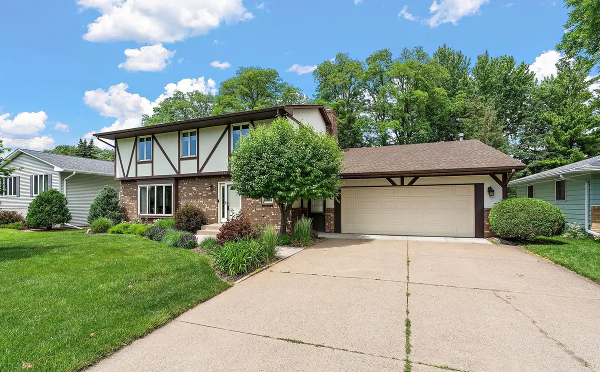 1265 Belmont Lane W, Saint Paul, MN 55113 - #1