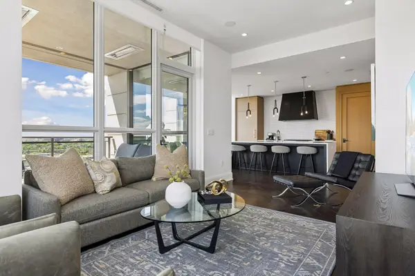 1111 W River Parkway #23D, Minneapolis, MN 55415