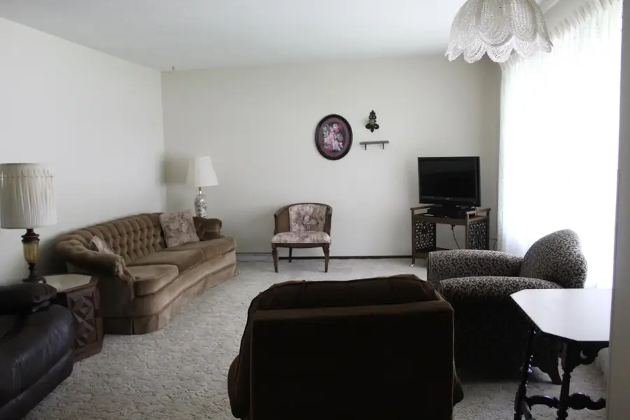 611 Grand Avenue Nw, Silver Lake, MN 55381 - #3
