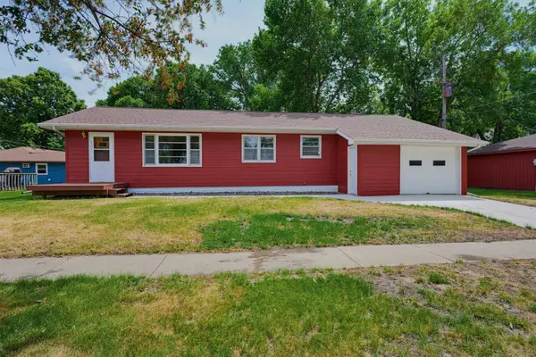 821 Ash Avenue, Bird Island, MN 55310