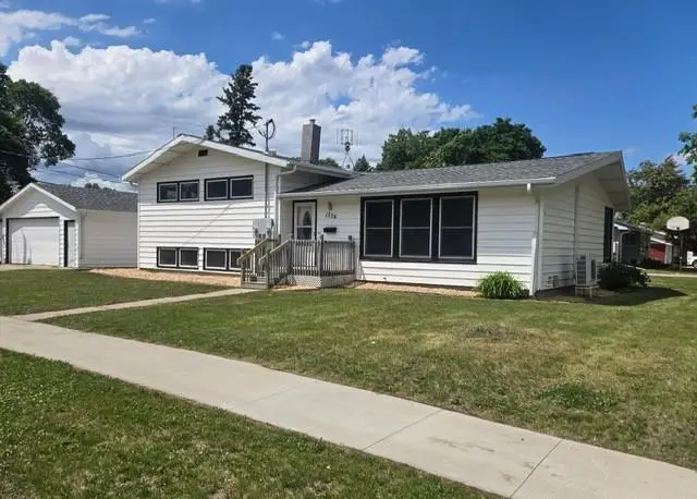 1536 10th Avenue N, Moorhead, MN 56560 - #2