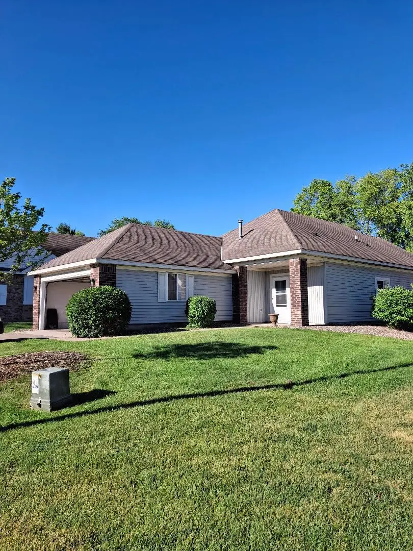 2704 Oak Ridge Trail, Woodbury, MN 55125 - #2