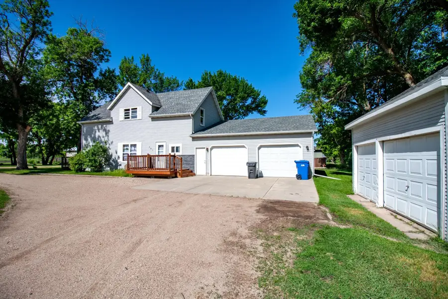 301 2nd Avenue Sw, Barnesville, MN 56514 - #2