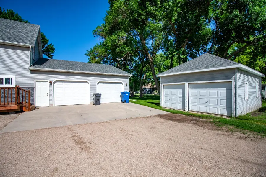 301 2nd Avenue Sw, Barnesville, MN 56514 - #3
