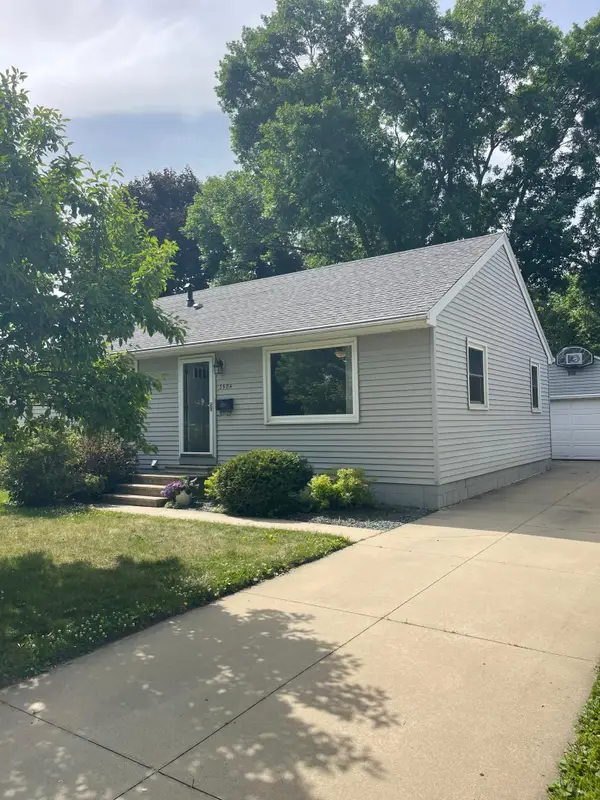 3904 7th Place Nw, Rochester, MN 55901