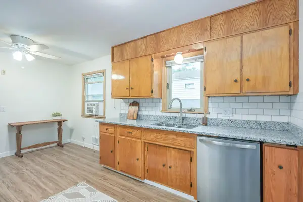 1155 4th Street E, Saint Paul, MN 55106