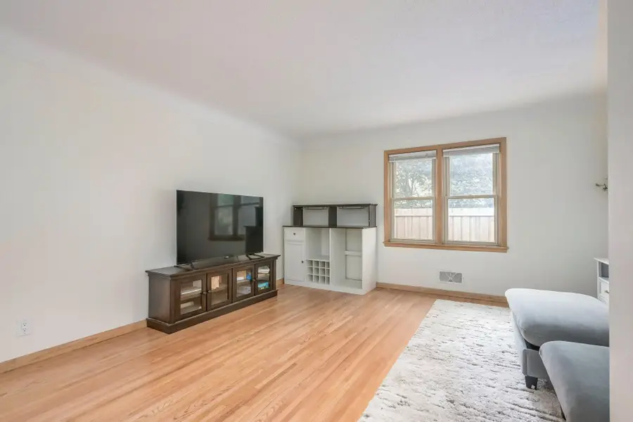 1155 4th Street E, Saint Paul, MN 55106 - #3