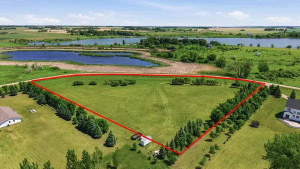 20187 14th Avenue S, Hawley, MN 56549