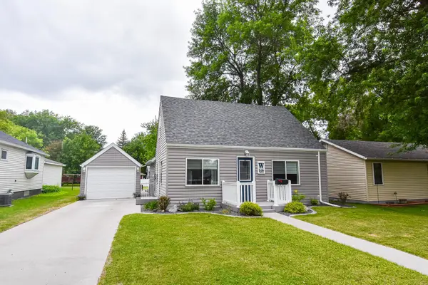 1017 Duluth Avenue N, Thief River Falls, MN 56701