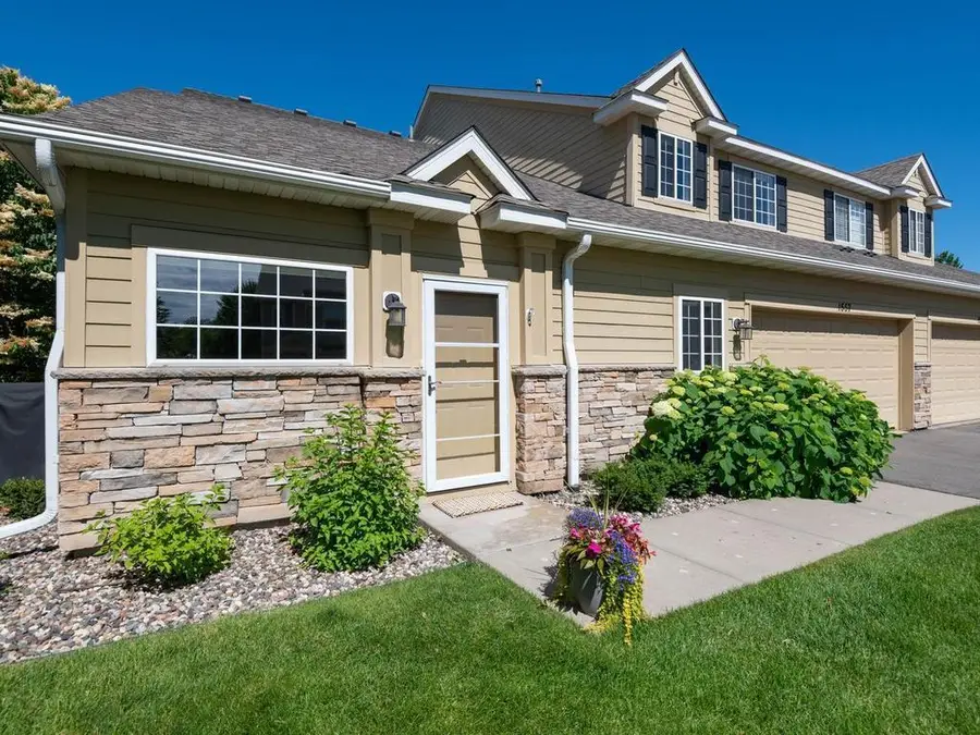 1557 Fox Hunt Way, Victoria, MN 55386 - #2