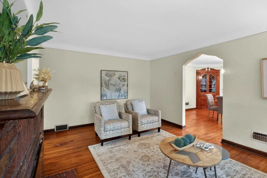 1262 Edgcumbe Road, Saint Paul, MN 55105 - #3
