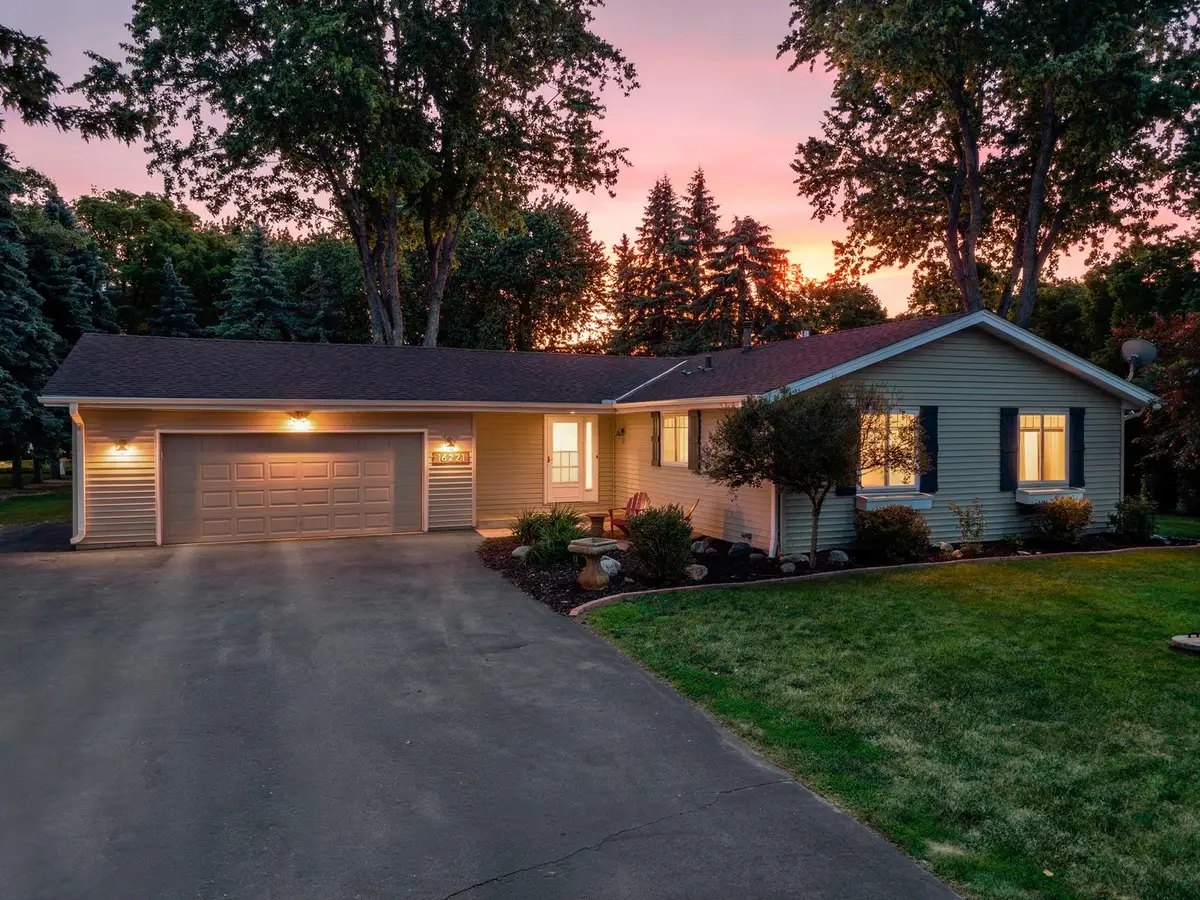 16221 Creekwood Circle, Prior Lake, MN 55372 - #1