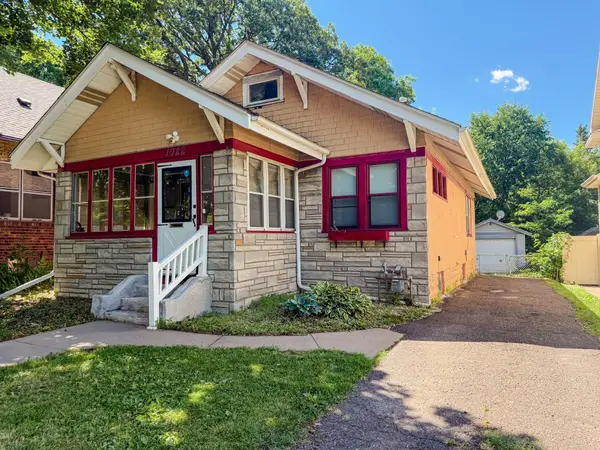 1022 Wakefield Avenue, Saint Paul, MN 55106
