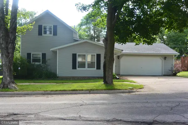 1514 Chandler Avenue N, Glencoe, MN 55336