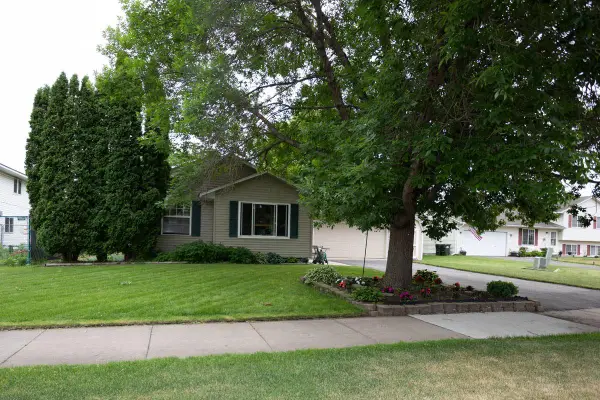 15288 Chokecherry Avenue, Rosemount, MN 55068