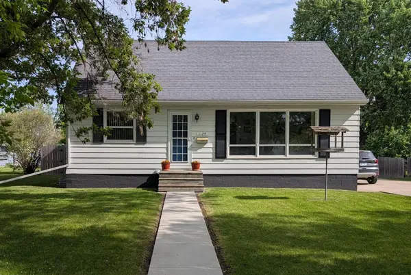 1124 8th Street, International Falls, MN 56649