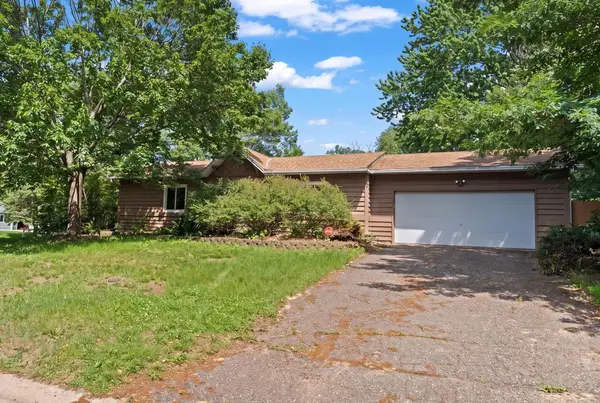11971 Chisholm Street Ne, Minneapolis, MN 55449