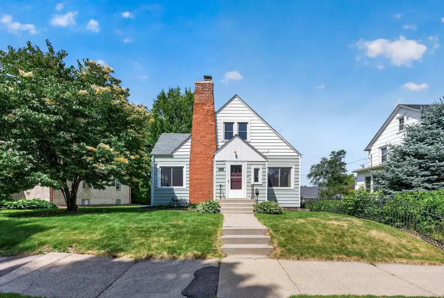 1051 Ottawa Avenue, Saint Paul, MN 55118 - #3