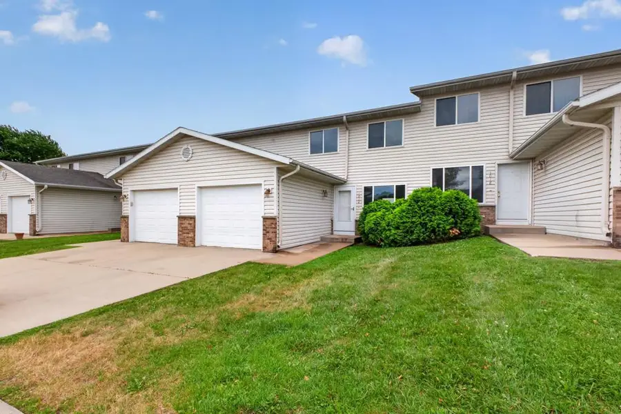 1014 2nd Street Nw, Byron, MN 55920 - #2