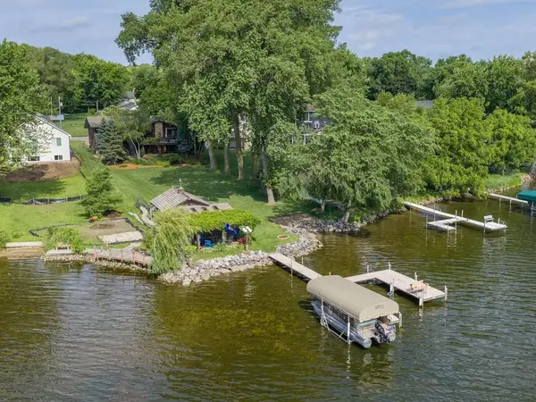 1519 14th Avenue Nw, New Brighton, MN 55112