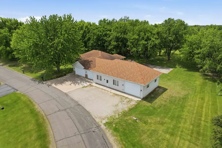 2031 Highland Circle W, Mora, MN 55051 - #3