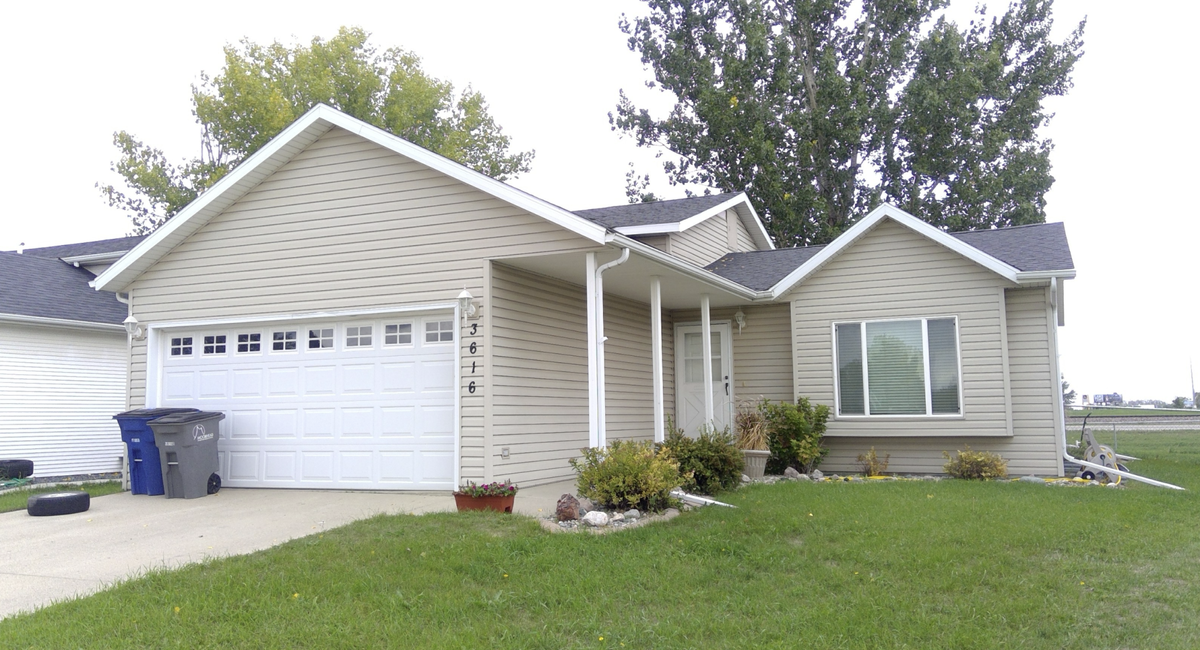 3616 Village Green Lane, Moorhead, MN 56560 - #1