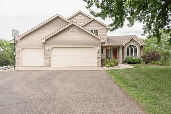 343 Pendryn Hill Curve, Saint Paul, MN 55125