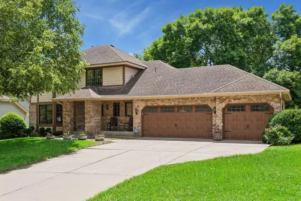 156 Red Oaks Drive, Saint Paul, MN 55127