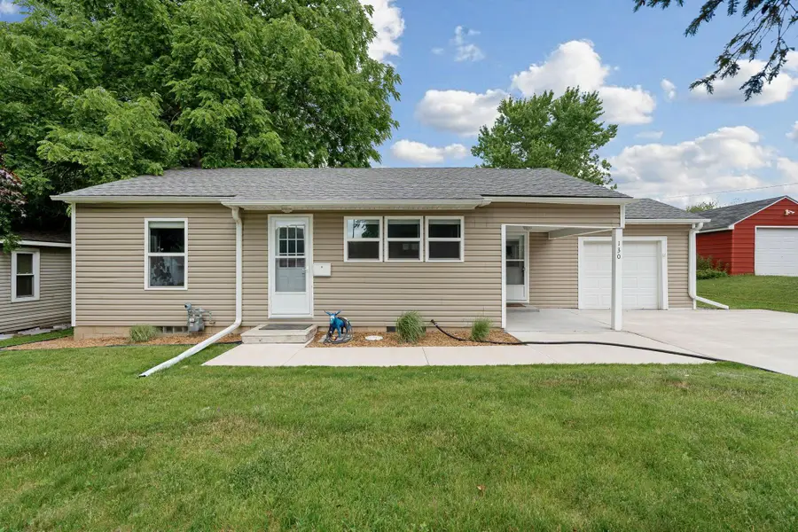 130 16th Street Ne, Owatonna, MN 55060 - #2