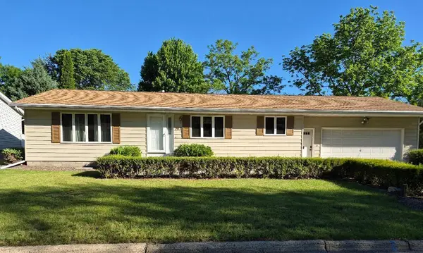 302 Sunrise Lane, Marshall, MN 56258